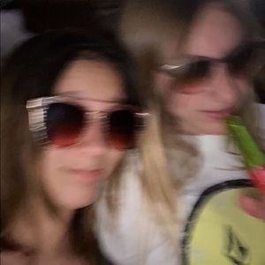 Meet your Posher, Leah